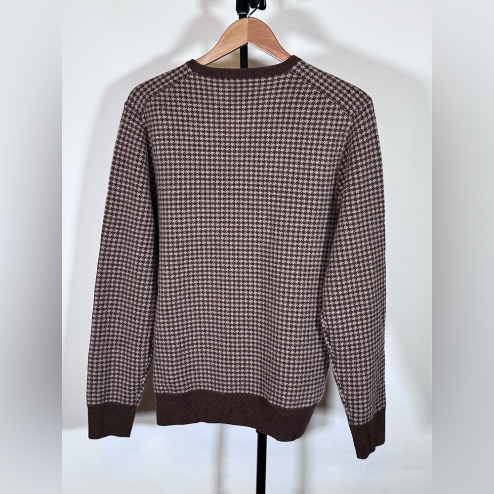 New JCrew Cashmere vneck sweater in houndstooth - Picture 2 of 5